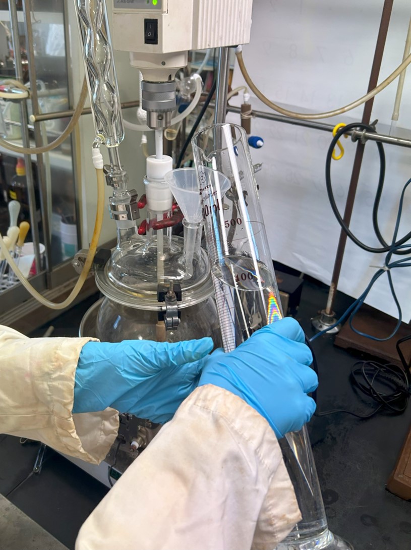 ピリジン投入中