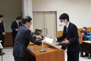 日本機械学会三浦賞を受賞する篠原君